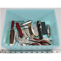 LOT OF POCKET KNIVES.