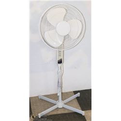 NEW MAINSTAYS 16" OSCILLATING STAND UP FAN