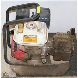 POWERFIST PRESSURE WASHER WITH 4 HP HONDA MOTOR