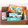 Image 1 : ESTATE BOX OF VINTAGE TOYS AND GAMES