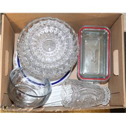 ESTATE BOX OF ASSORTED GLASSWARE