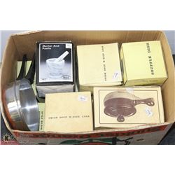 ESTATE BOX OF KITCHEN AND BAKING ITEMS