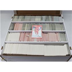 BOX OF ROUGHLY 3000 VARIOUS YEARS HOCKEY CARDS
