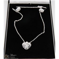 LADIES 3D HEART PENDANT WITH NECKLACE AND