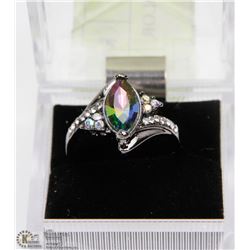 WOMAN INLAID MULTICOLOR STONE CRYSTAL