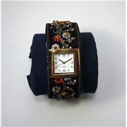 19 - NEW GOLD TONE TANK WATCH ON A