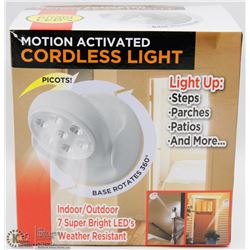 NEW 7 LED MOTION ACTIVATED CORDLESS LIGHT