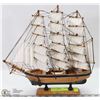 Image 1 : VINTAGE FLYING CLOUD SHIP. COLLECTIBLES
