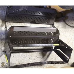 26" METAL FOLDING RETRACTABLE STEP