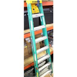8FT FIBREGLASS STEP LADDER