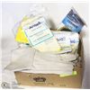 Image 1 : BOX OF ASSORTED CLOTH & RUBBER GLOVES