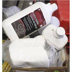 LOT OF LAB SUPPLIES: GLASS JARS, SQUEEZE BOTTLES,