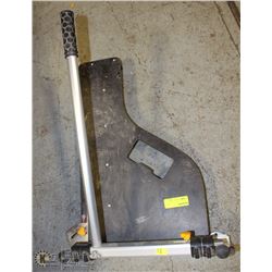 LAMINATE FLOOR CUTTER