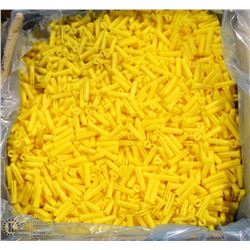 CASE OF YELLOW 8-10 PLASTIC PLUGS