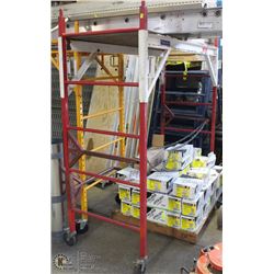 6 FT STEEL MOBILE SCAFFOLD W/ PLATFORM
