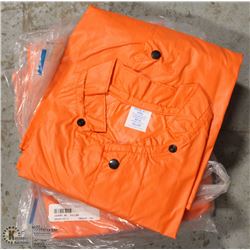 LOT OF 5 ORANGE FLAME RESISTANT JACKETS SIZE MED.