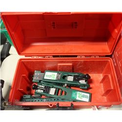 SMALL TOOLBOX WITH 4 GECKO SIDING GUAGES