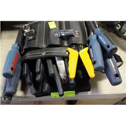 ELECTRICIAN POUCH WITH SCREWDRIVER, WIRE STRIPPER,