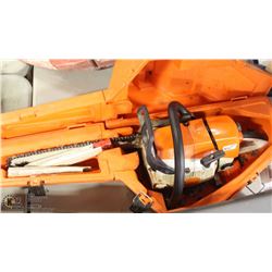 STIHL MS270 GAS CHAINSAW IN CASE