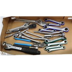 LARGE FLAT W/ TOOLS - SAE & METRIC