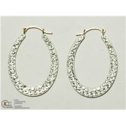 1) 10K YELLOW GOLD CUBIC ZIRCONIA HOOP EARRINGS