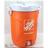 Image 1 : LARGE RUBBERMAID 20 LITRE DRINKING