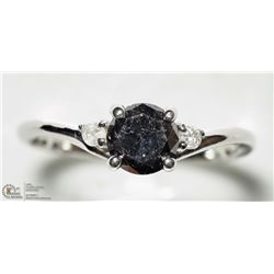29) 14K WHITE GOLD 1 BLACK & 2 WHITE DIAMOND RING