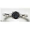 Image 1 : 29) 14K WHITE GOLD 1 BLACK & 2 WHITE DIAMOND RING