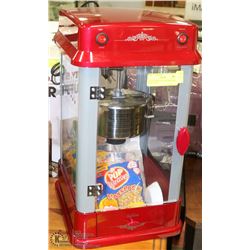 SUNBEAM KETTLE POPCORN MAKER WITH 4 BAGS