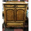 Image 1 : VINTAGE ARMOIRE ON WHEELS