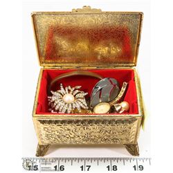 VINTAGE BRASS TRINKET BOX WITH CONTENTS "LE LAPIN