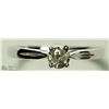 Image 1 : 31) 14K WHITE GOLD DIAMOND SOLITAIRE RING