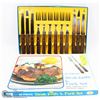 Image 1 : VINTAGE 12 PC STEAK KNIFE & FORK SET