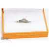 Image 1 : 42) 10K WHITE GOLD DIAMOND & 2 SIDE DIAMOND RING