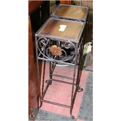 PAIR OF METAL PLANT STANDS