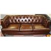 Image 1 : SHOWHOME DELUXE BROWN LEATHERETTE SOFA
