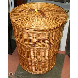 LARGE WICKER BASKET WITH LID (25" TALL