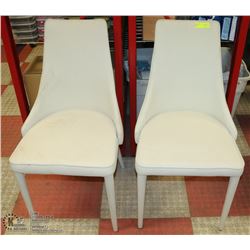 PAIR OF SHOWHOME OFF WHITE FABRIC SIDECHAIRS