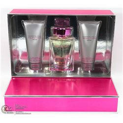 KENNETH COLE REACTION HER PERFUME BOX SET 3.4