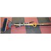 Image 1 : BUNDLE OF YARD TOOLS