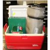 Image 1 : LARGE IGLOO COOLER WITH COLEMAN FOAM LINED
