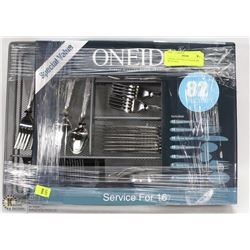 ONEIDA 82 PC SET OF FLATWARE WITH TRAY