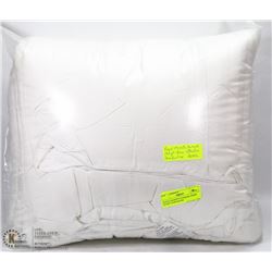 ROYAL MAJESTY DAMASK STRIPE QUEEN DUVET