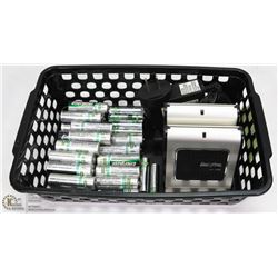 BATTERY CHARGER WITH 22AA' AND 8 AAA BATTERIES