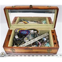 ESTATE LOCKABLE WOOD BOX FULL OF