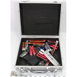 METAL CASE WITH 20 MULTI TOOLS