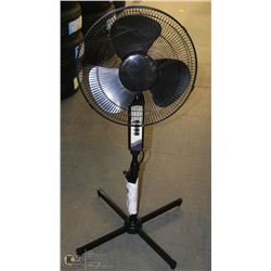 MAINSTAYS 16" OSCILLATING STAND UP FAN
