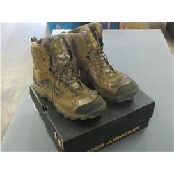 Under Armour Mens size 11.5 waterproof / msrp = 179.00