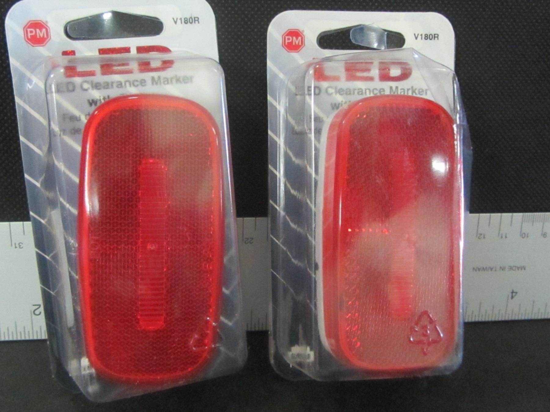 Set of 2 LED Clearance markers