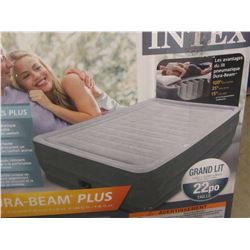 Intex Queen dura beam with built in pump/ NO BOX has been checked and is good